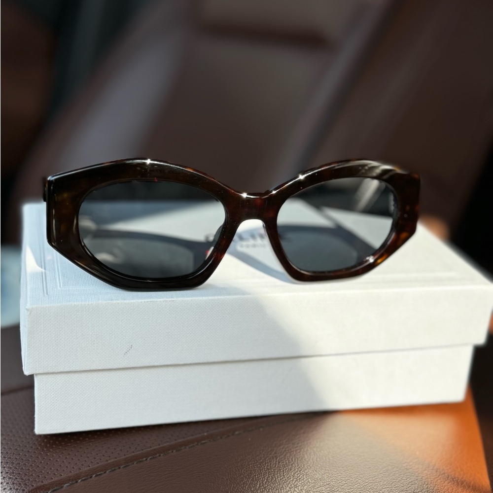 COPY - Celine Triomphe Logo Cat Eye Sunglasses - Dark Havana Smoke